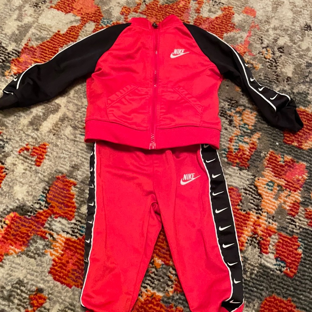 Nike Track Suit